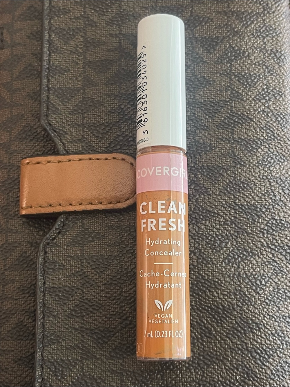 COVERGIRL Clean Fresh Hydrating Concealer — Tan